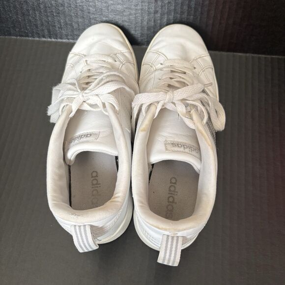 Women’s White Adidas Superstar Sneakers Size 8 - Picture 6 of 11